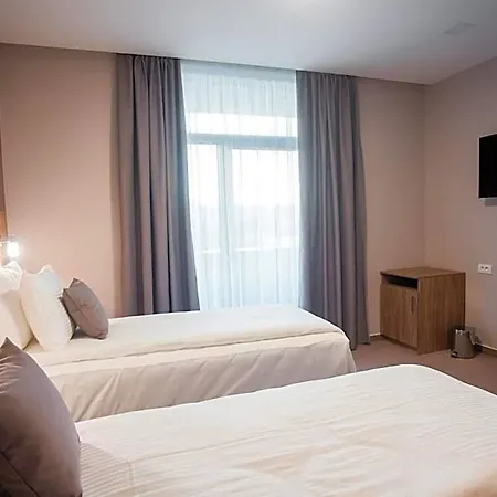 In 호텔 4*